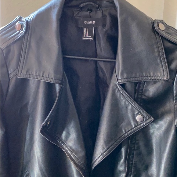 leather jacket - Picture 3 of 5